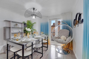 Velvet Escape, A Stylish 2-Bedroom London Getaway - Sleeps 6